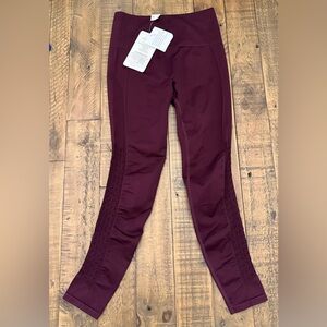 NWT Fabletics Sync Seamless High-Waisted 7/8 Legging - Size XS